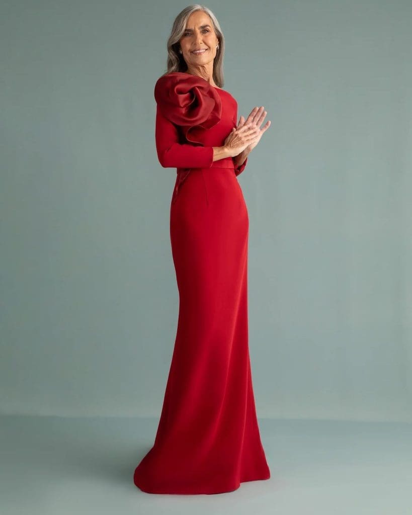 Andalusian-inspired mother of the groom dress by Vicky Martín Berrocal.